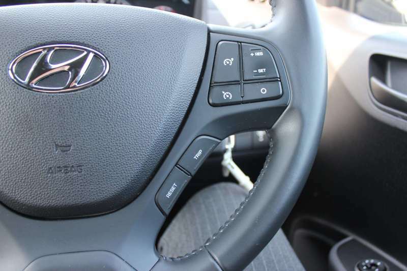 Hyundai I10 1.0 63 Advance Nav Grey #27