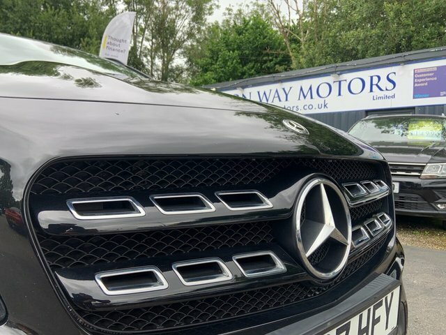 Mercedes-Benz GLA Class 2.1 Gla220d Amg Line Premium Suv 7G-d KR67HFY Black #3