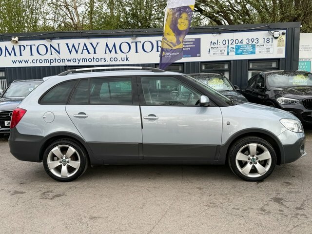 Skoda Fabia 1.2 Tsi Scout Estate Euro 5 86 Blue #3