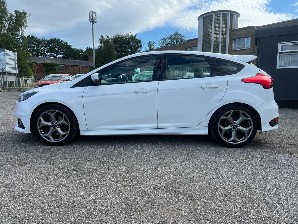 Ford Focus Hatchback 2.0 Tdci St-1 Euro 6 Ss 201616 White #6