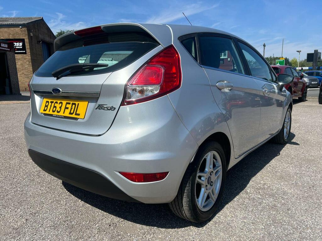 Ford Fiesta 1.25 Zetec Euro 5 Silver #4