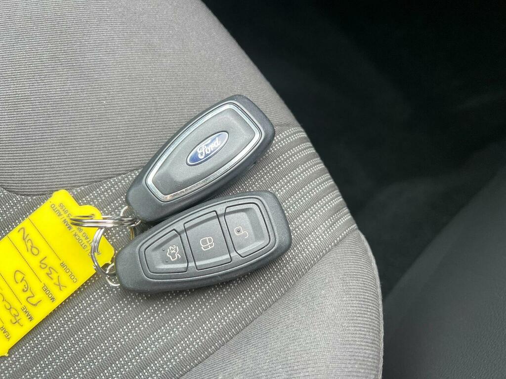 Ford Focus 1.6 Tdci Zetec Euro 5 Ss Grey #20