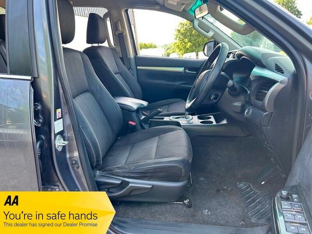 Toyota HILUX Hi-luxury Invincible D-4d 4X4 Double Cab Grey #7