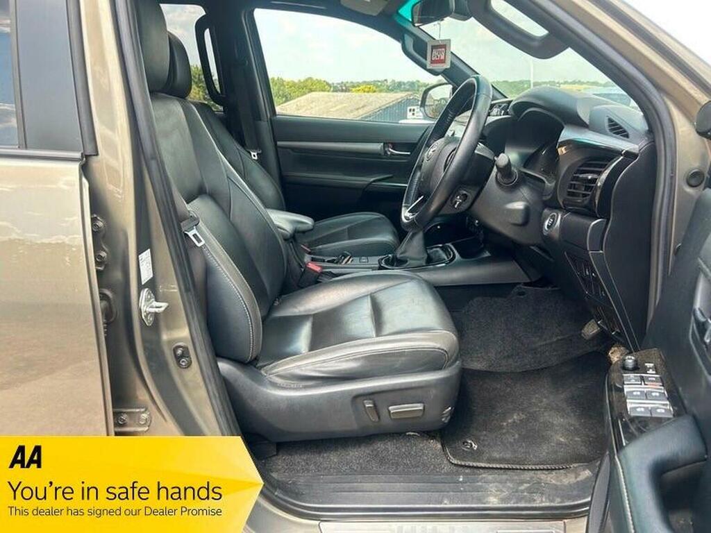 Toyota HILUX 2.8 D-4d Invincible X 4Wd Euro 6 Ss Brown #13