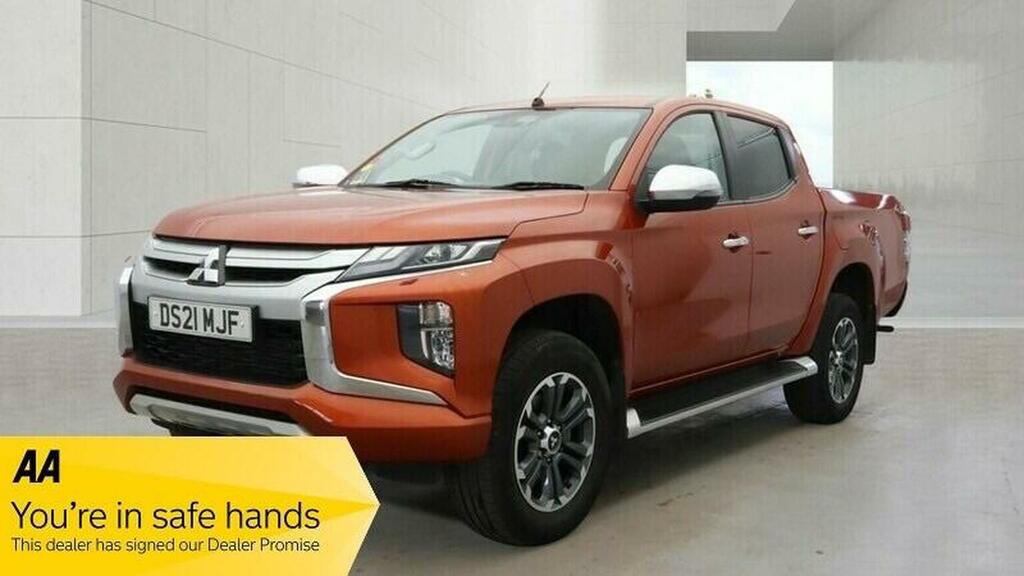 Mitsubishi L200 Pickup 2.2 Di-d Dc Warrior 4Wd Euro 6 Ss 4 Orange