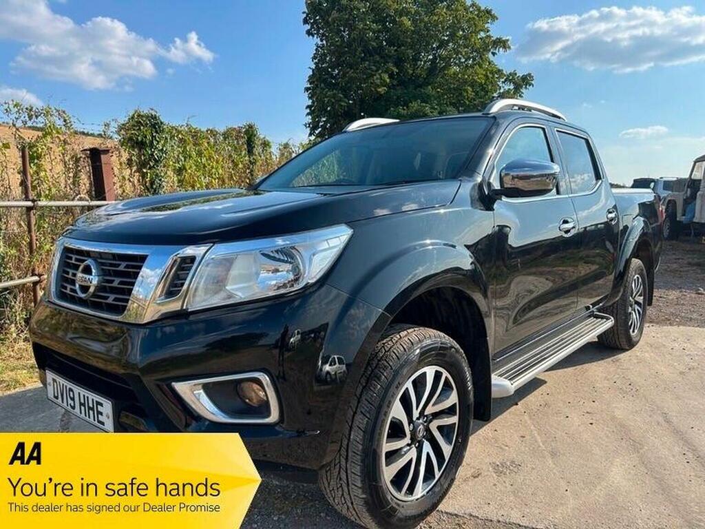 Nissan Navara Dci Tekna 4Wd Red #14