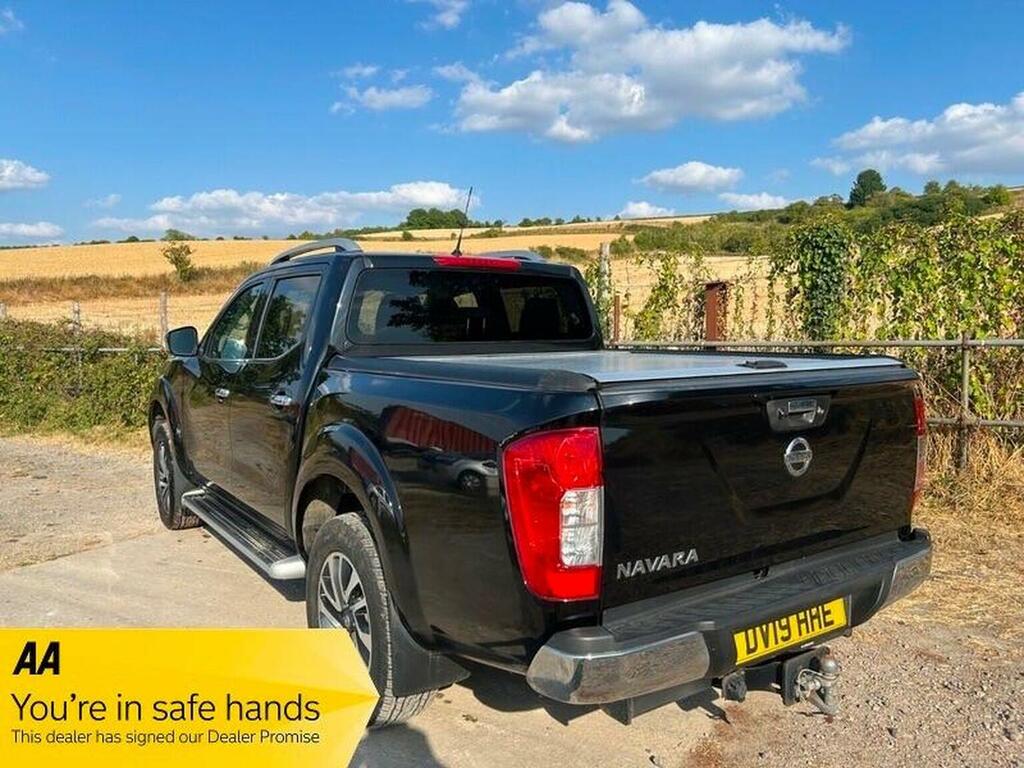 Nissan Navara Dci Tekna 4Wd Red #12