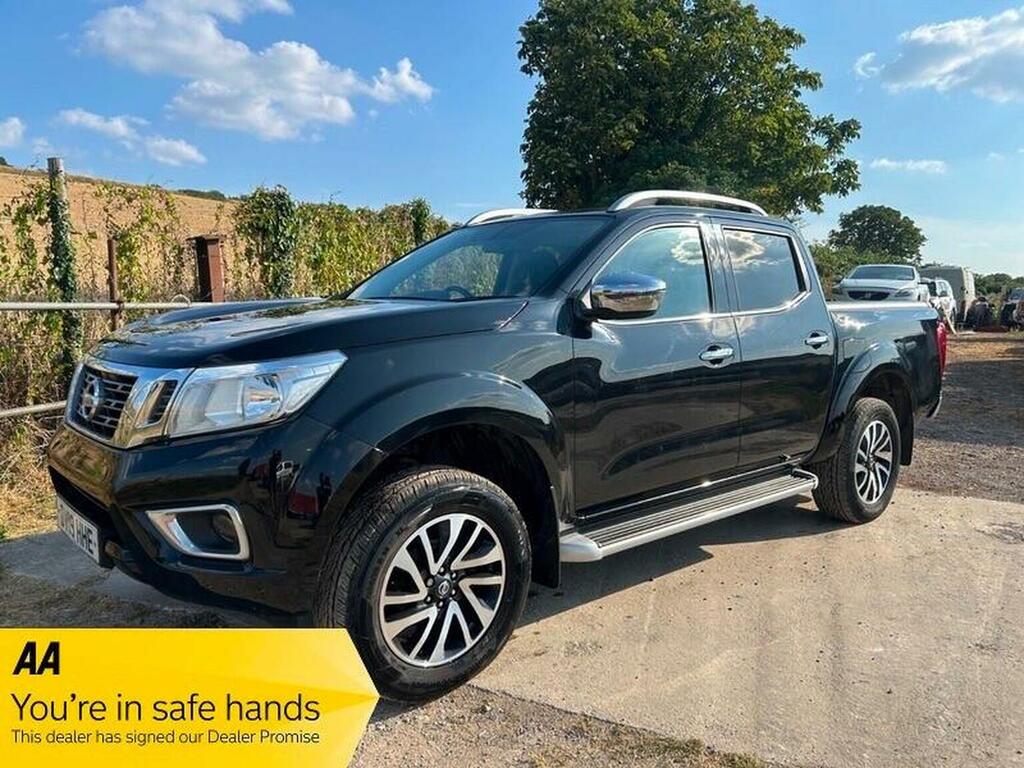 Nissan Navara Dci Tekna 4Wd Red #13