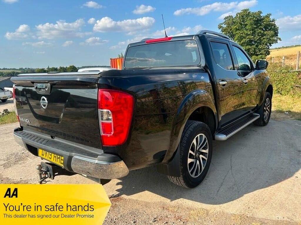 Nissan Navara Dci Tekna 4Wd Red #15