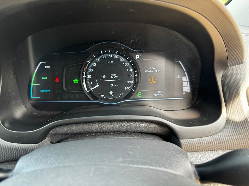 Hyundai Ioniq Hatchback White #7