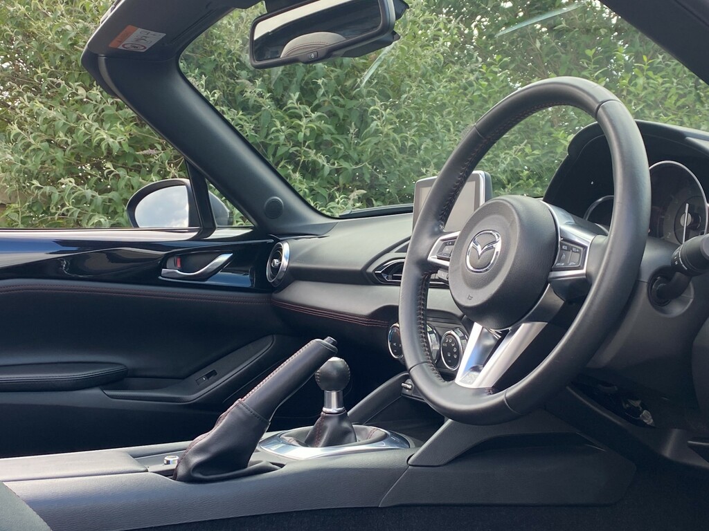 Mazda MX-5 Convertible Black #5