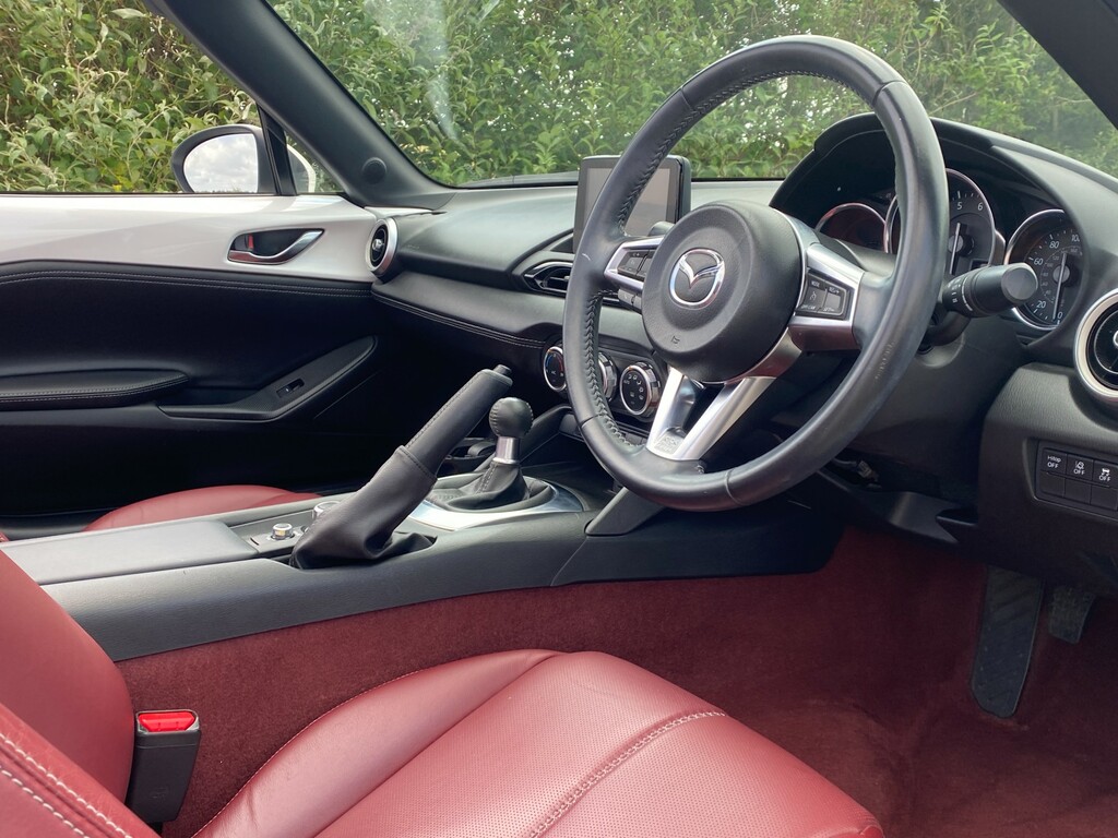 Mazda MX-5 100Th Anniversary Edition - Bose Audio Apple Car White #4