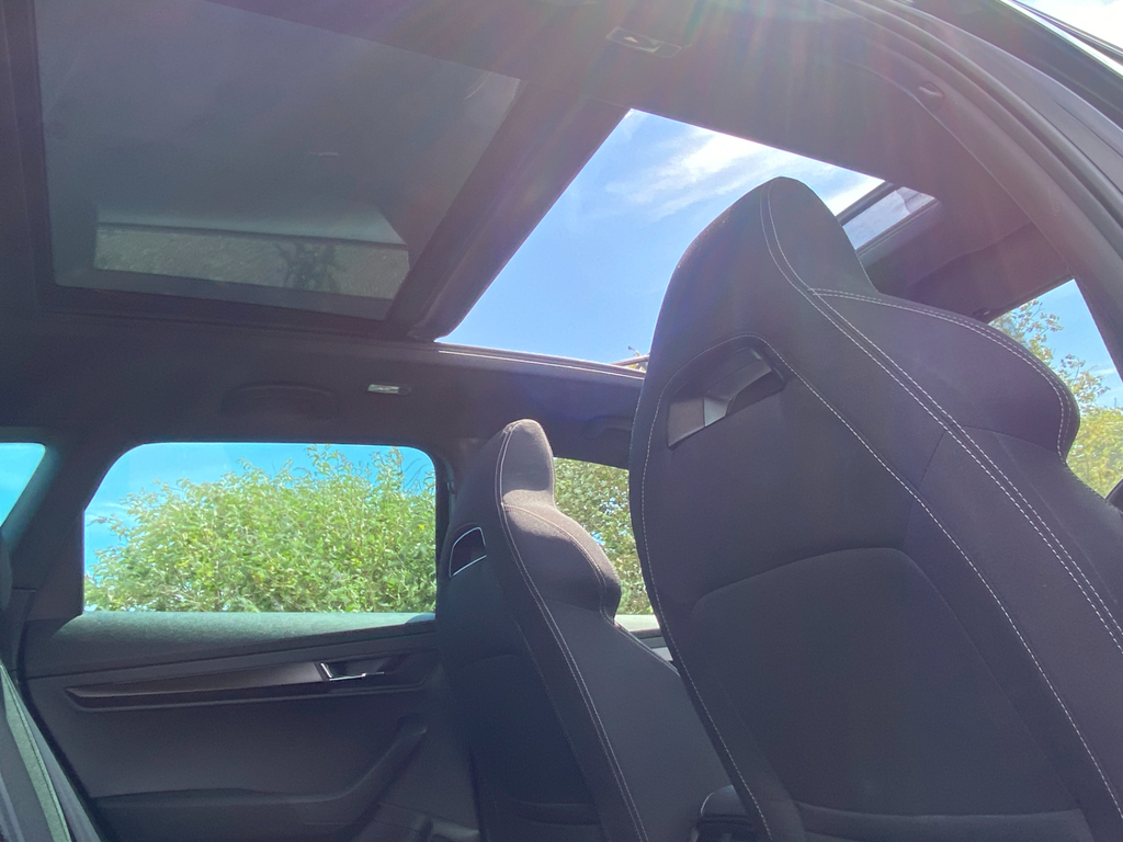 Skoda Karoq Estate Black #6