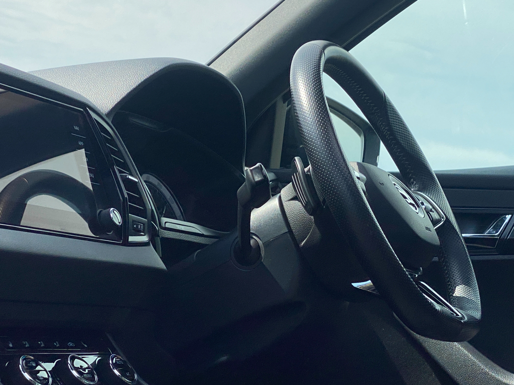 Skoda Karoq 1.0 Tsi Se Drive Suv Black #36