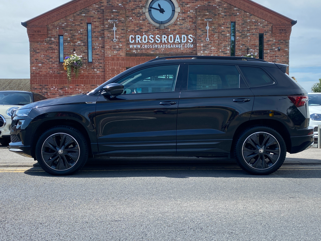 Skoda Karoq Estate Black #2