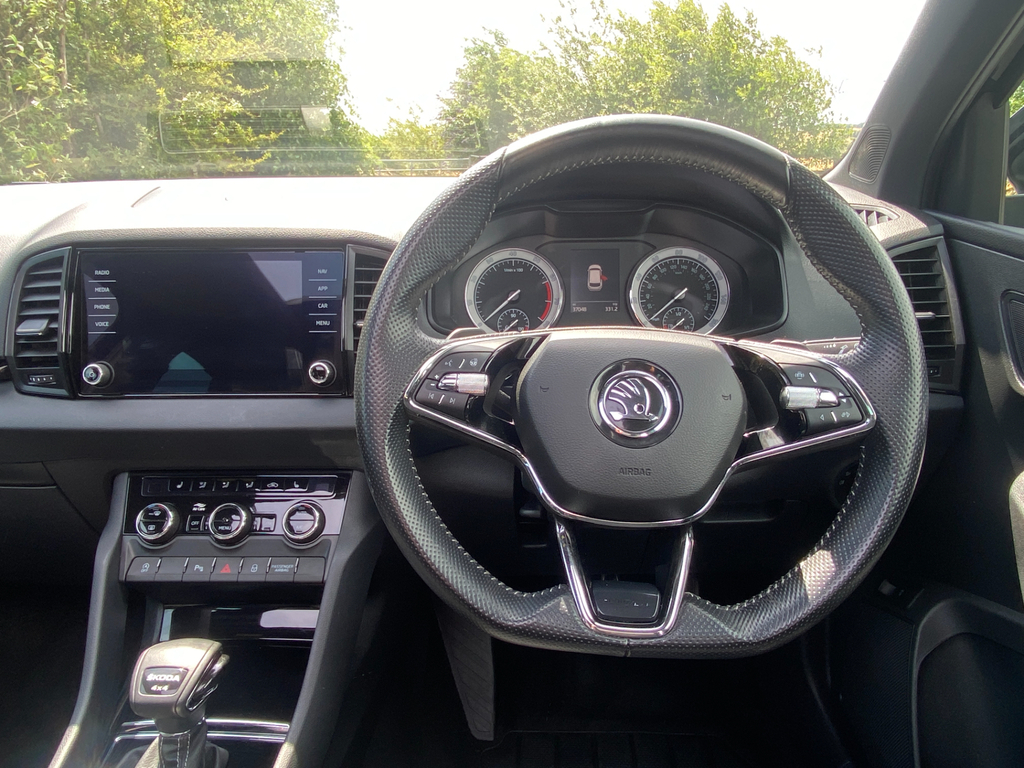 Skoda Karoq 1.0 Tsi Se Drive Suv Black #23