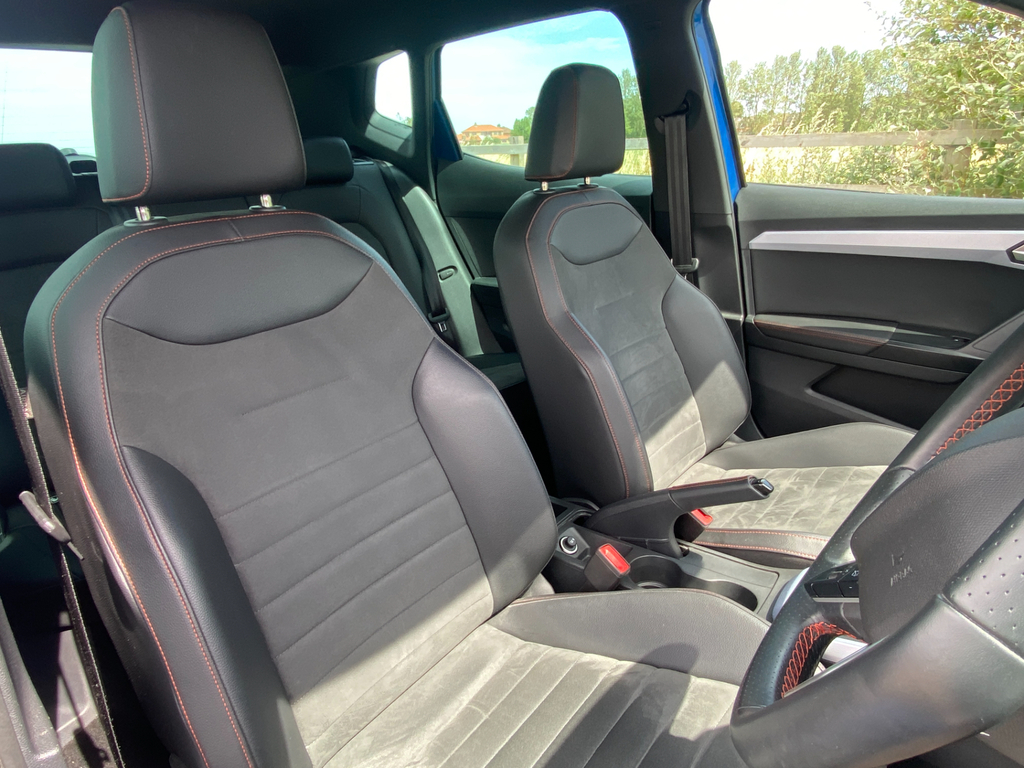 Seat Arona 1.0 Tsi Fr Limited Edition Suv Red #40