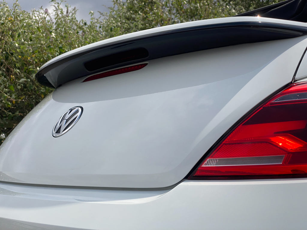 Volkswagen Beetle Convertible White #4