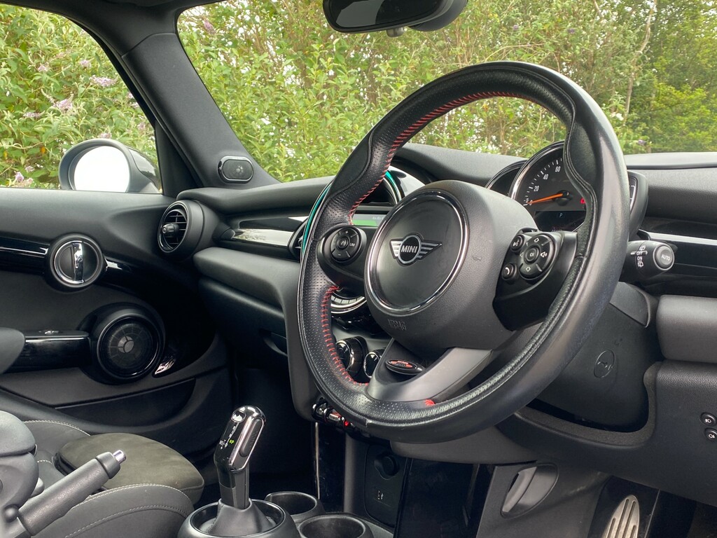 Mini Hatch Sport - Sat Nav Harman Kardon Audio Head YB68PZS Blue #4