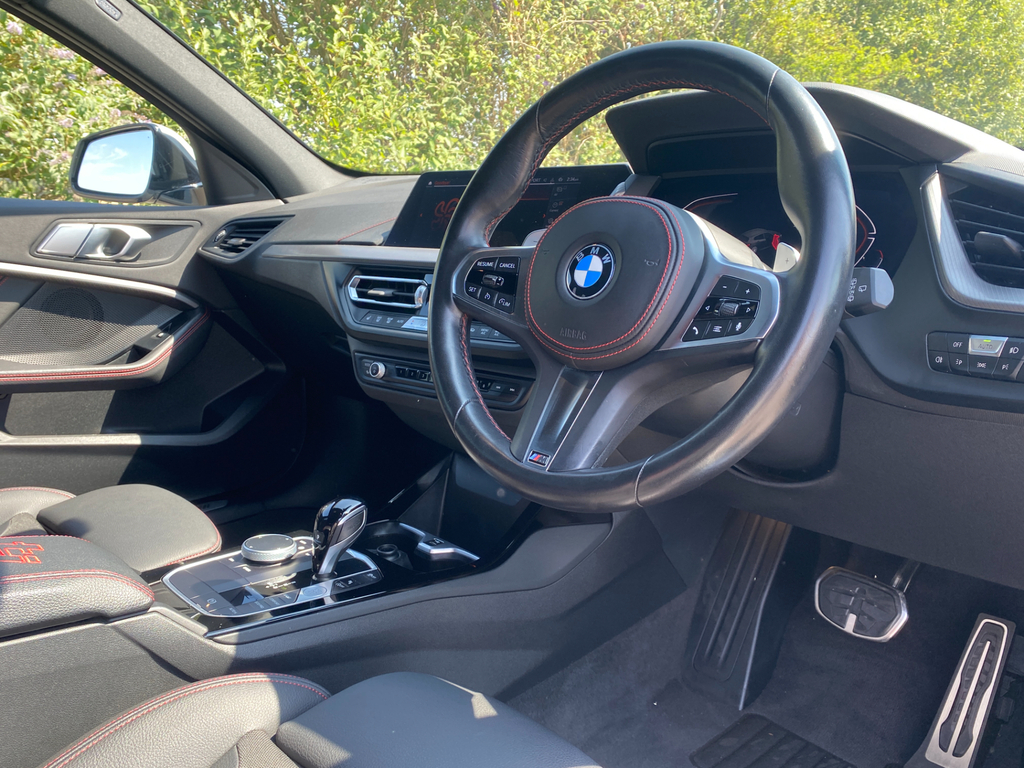 BMW 1 Series - Virtual Cockpit Apple Carplay Heated Se LD23UJS White #4