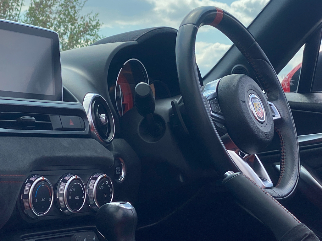 Abarth 124 Spider Multiair - Bose Audio Heated Seats Parkin White #39