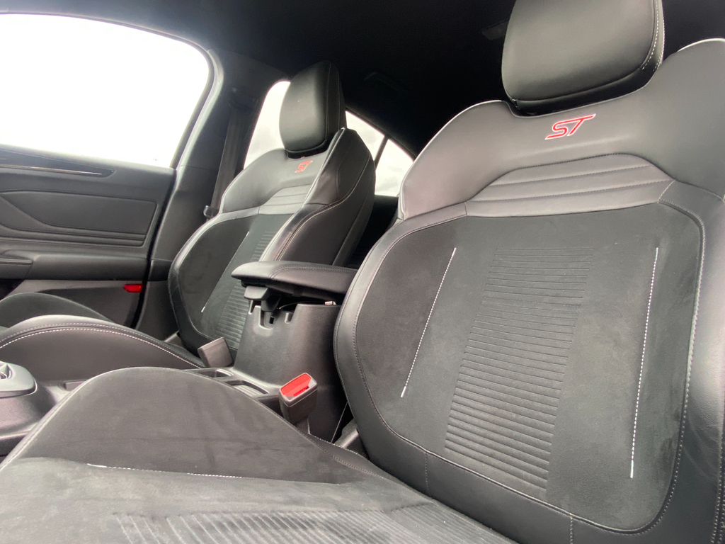 Ford Focus Focus St Black #5