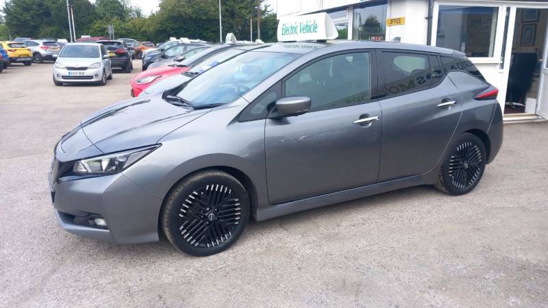 Nissan Leaf 110Kw N-connecta 39Kwh - 2023 23 NA23VOP Grey #4