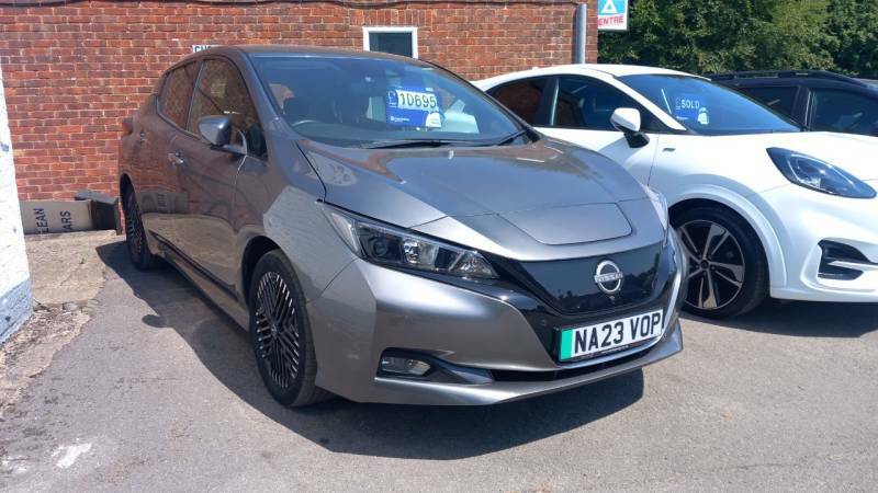 Nissan Leaf 110Kw N-connecta 39Kwh - 2023 23 Grey