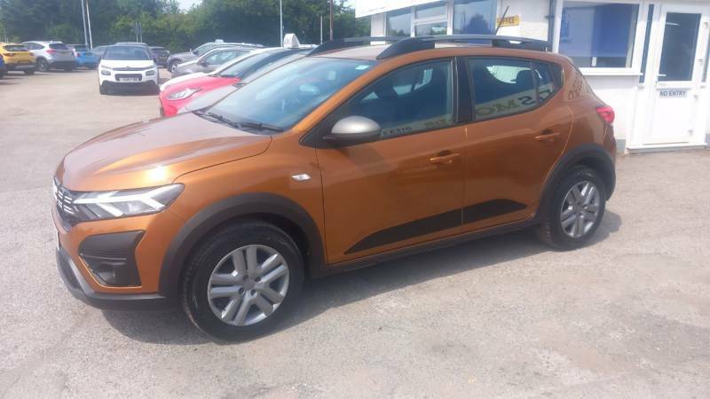 Dacia Sandero Stepway 1.0 Tce Expression - 2023 23 YM23CUK Orange #4