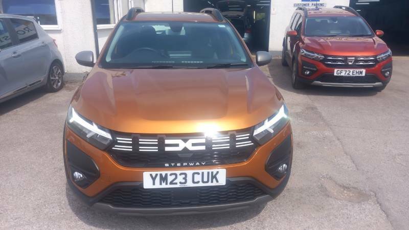 Dacia Sandero Stepway 1.0 Tce Expression - 2023 23 YM23CUK Orange #2