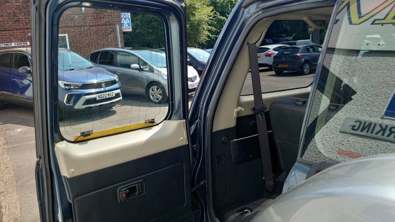 Nissan Patrol 3.0 Sve Di 159 Bhp Silver #7