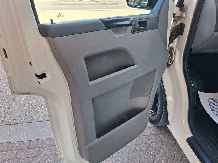 Volkswagen Transporter 1.9 Tdi T30 Window Van Fwd L1 In Met Grey #24