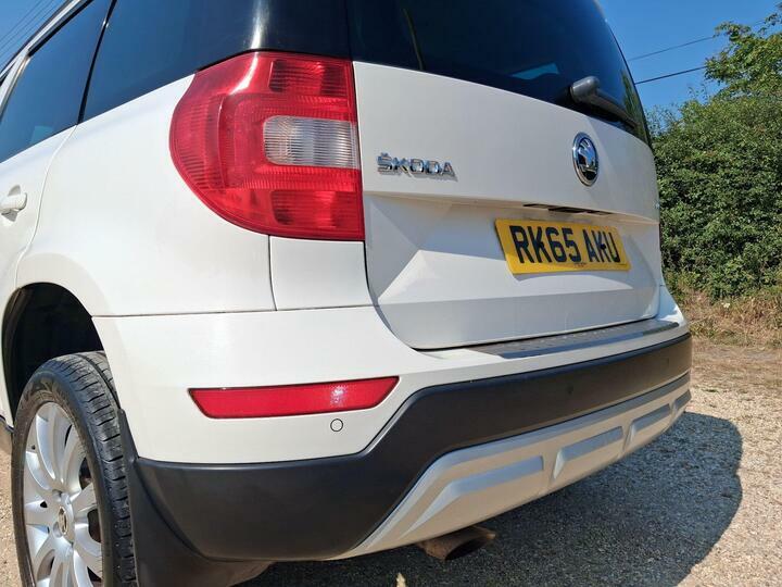Skoda Yeti 1.2 Tsi Se L Outdoor Dsg Euro 6 Ss Green #28