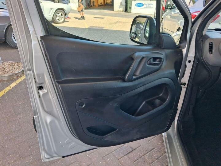 Peugeot Partner 1.6L Null Blue #18