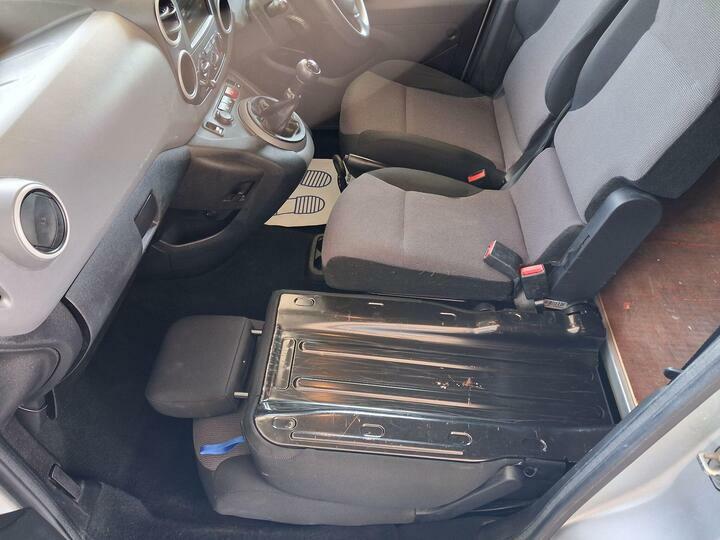 Peugeot Partner 1.6L Null Blue #17