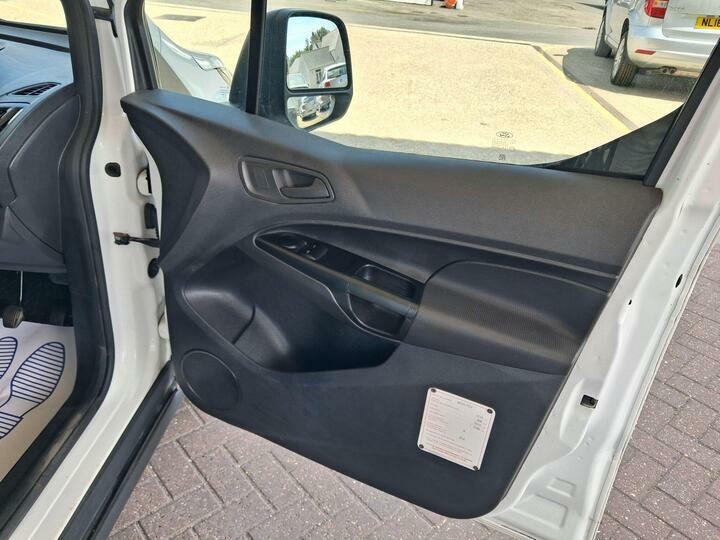Ford Transit Connect Connect 1.5 Tdci 240 Limited L2 H1 White #25