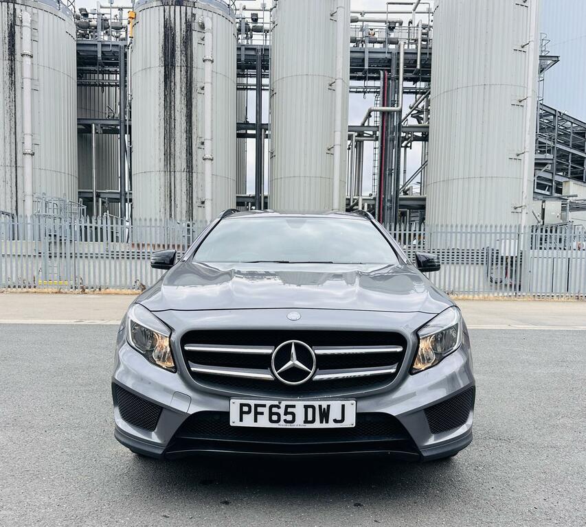 Mercedes-Benz GLA Class Amg Line Grey #2