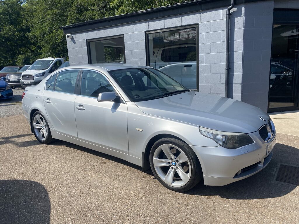 BMW 5 Series 520D Se Black #4