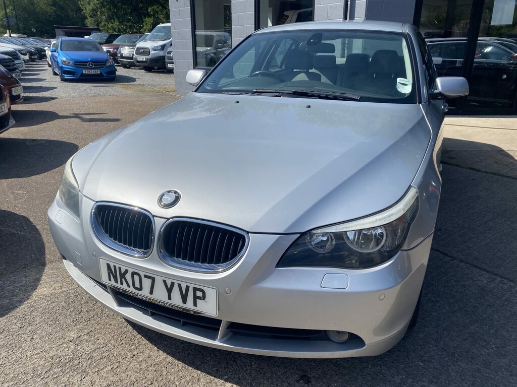 BMW 5 Series 520D Se Black #5