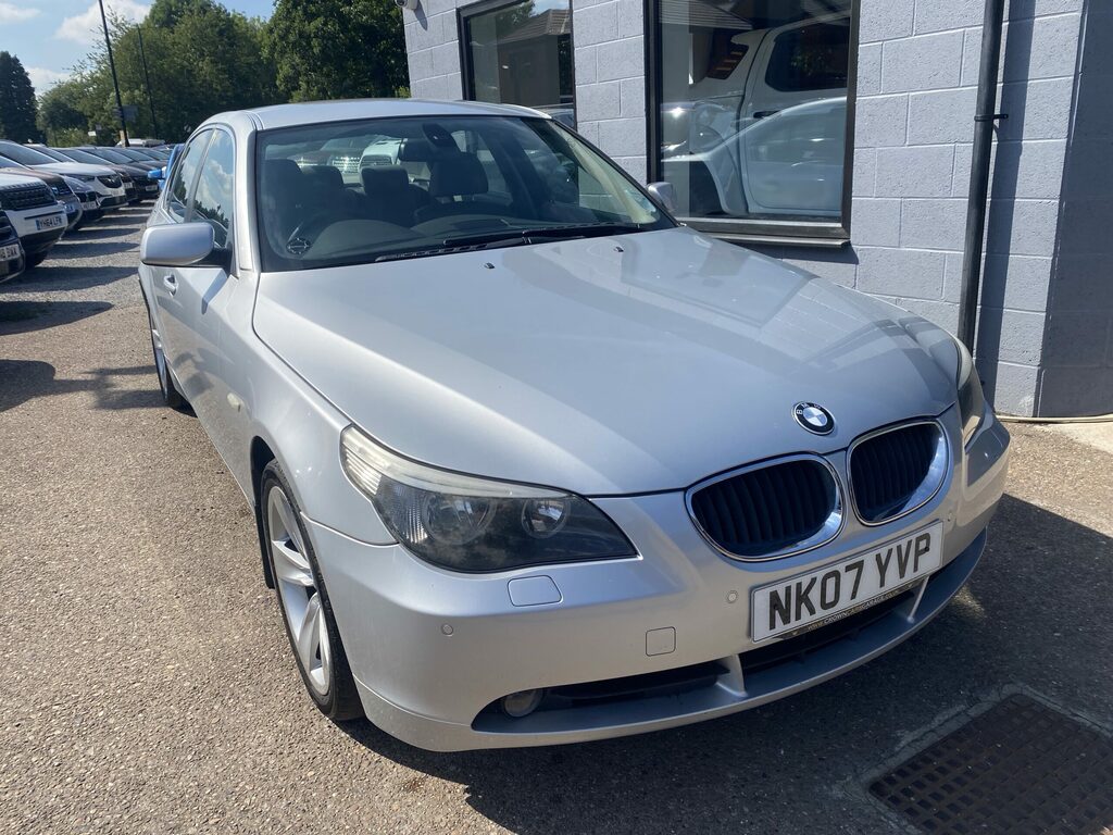 BMW 5 Series 520D Se Black #1