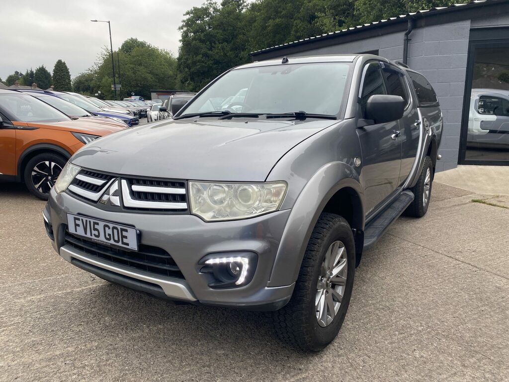 Mitsubishi L200 Mitsubishi L200 Barbarian 2.5 Metallic Silver #6