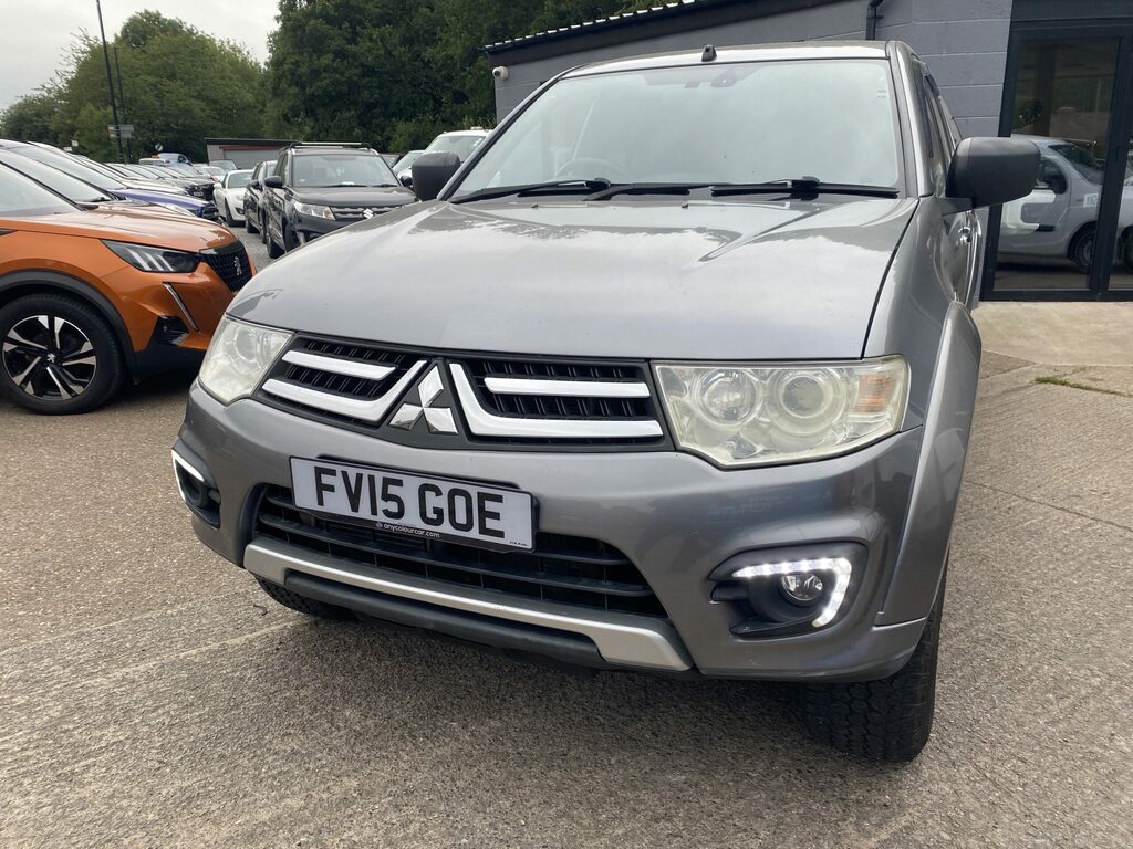 Mitsubishi L200 Mitsubishi L200 Barbarian 2.5 Metallic Silver #5