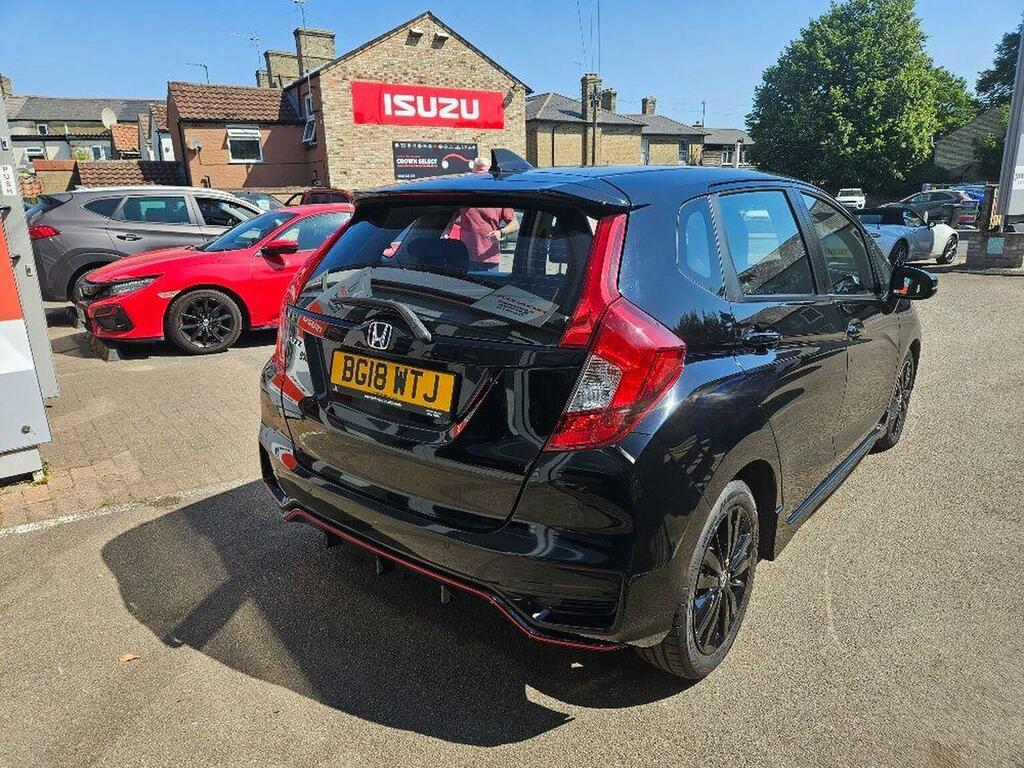 Honda Jazz Jazz Se Navi I-vtec Cvt Red #7