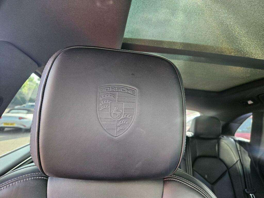 Porsche Macan 2018 2.0 Pdk 242 Bhp Black #17