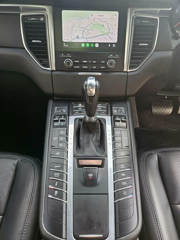 Porsche Macan 2018 2.0 Pdk 242 Bhp Black #15