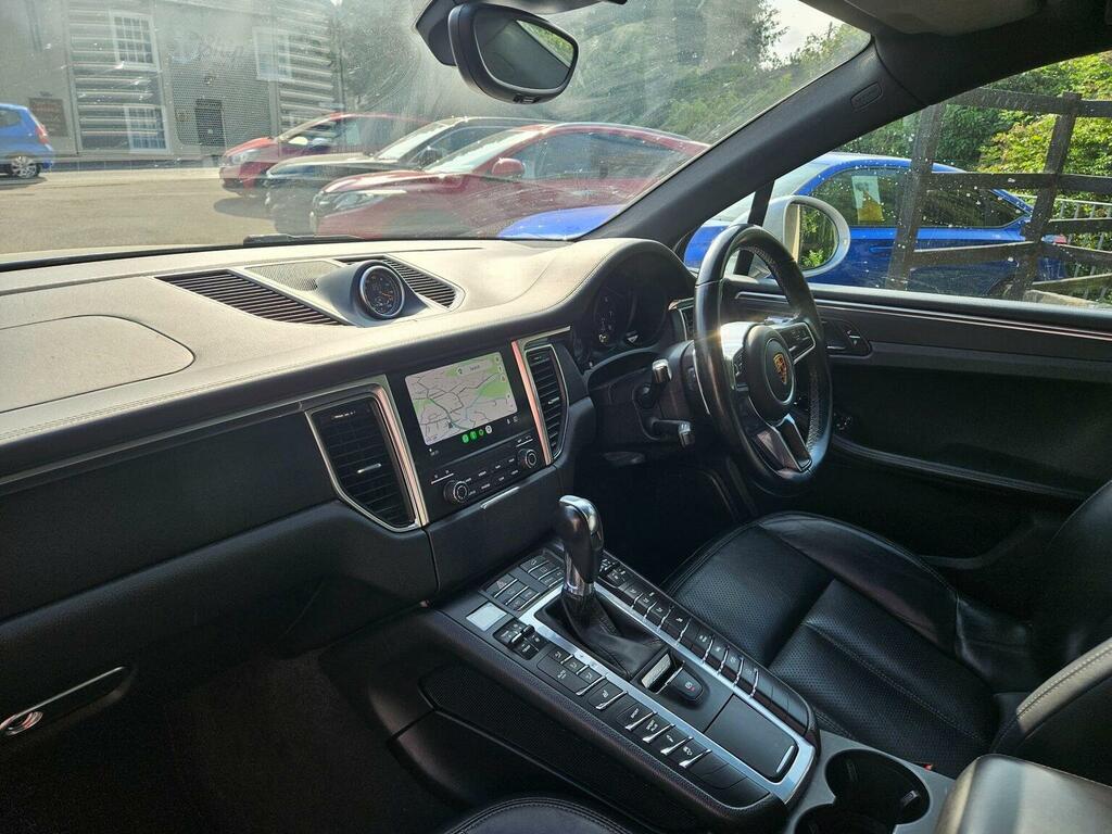 Porsche Macan 2018 2.0 Pdk 242 Bhp Black #13