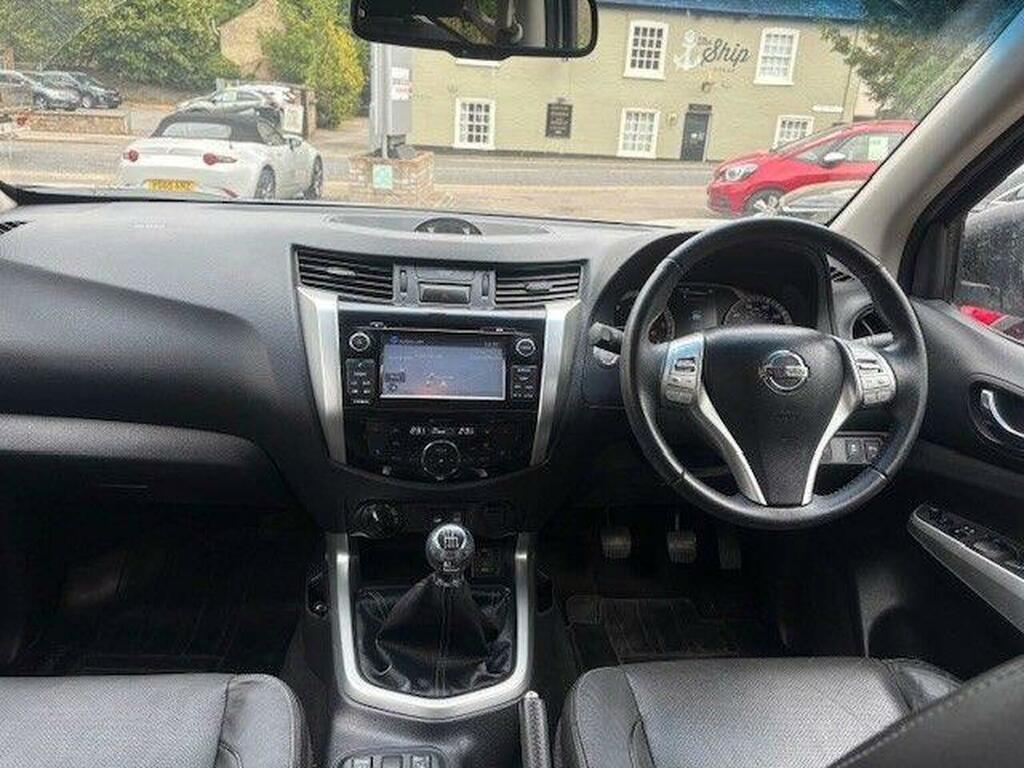 Nissan Navara 2.3 Dci Tekna 4Wd Euro 6 S S Silver #2