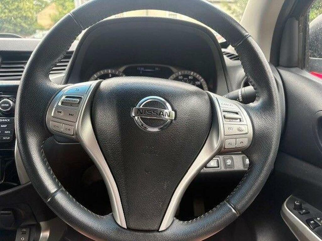 Nissan Navara 2.3 Dci Tekna 4Wd Euro 6 S S Silver #4