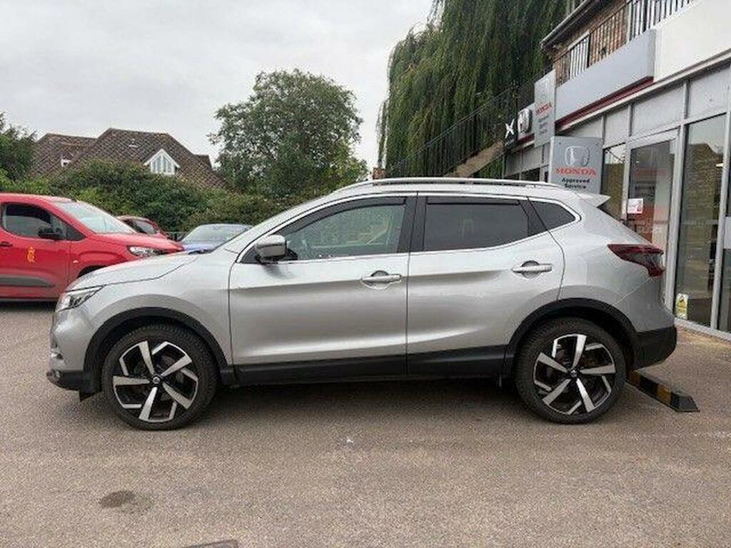 Nissan Qashqai Hatchback #3