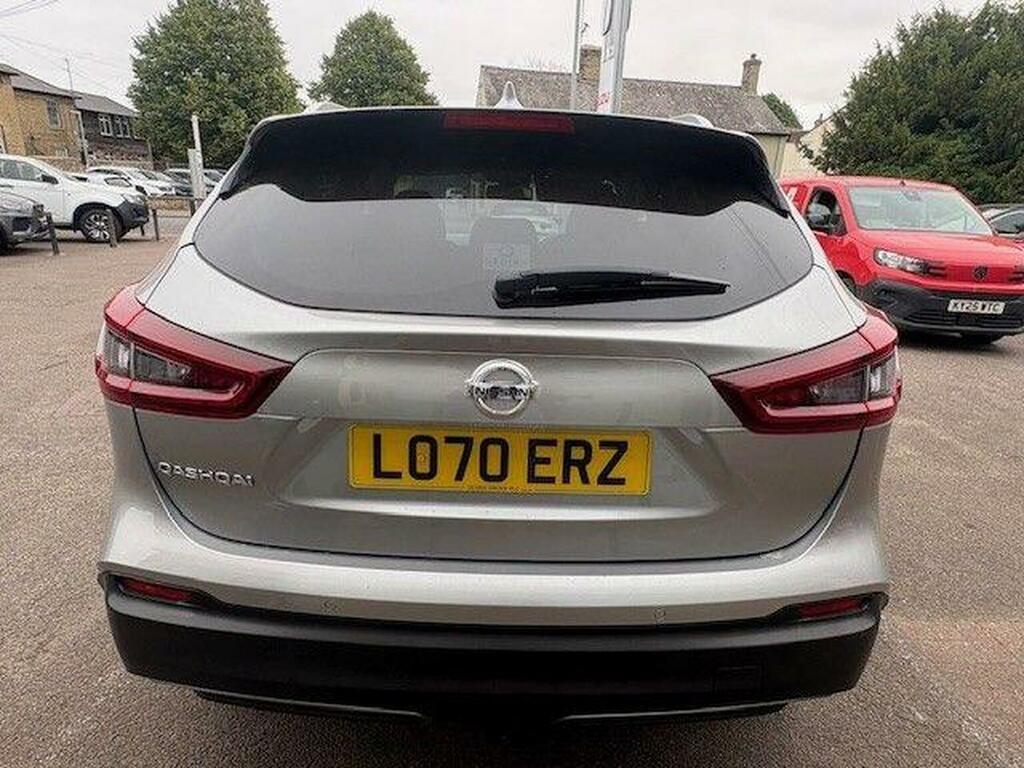 Nissan Qashqai Hatchback #28